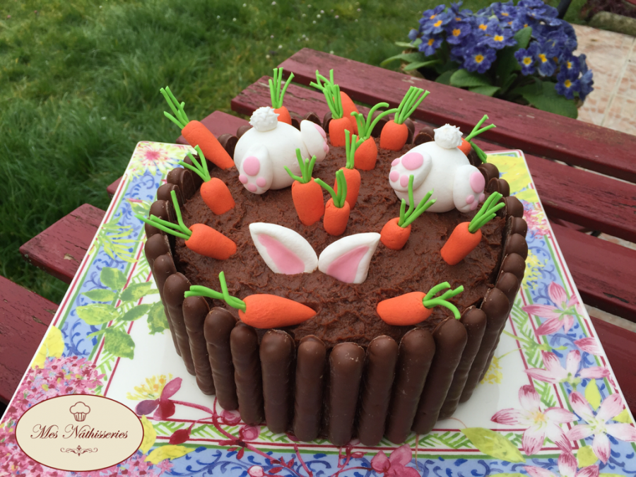 Layer cake tout chocolat et son jardin de Pâques